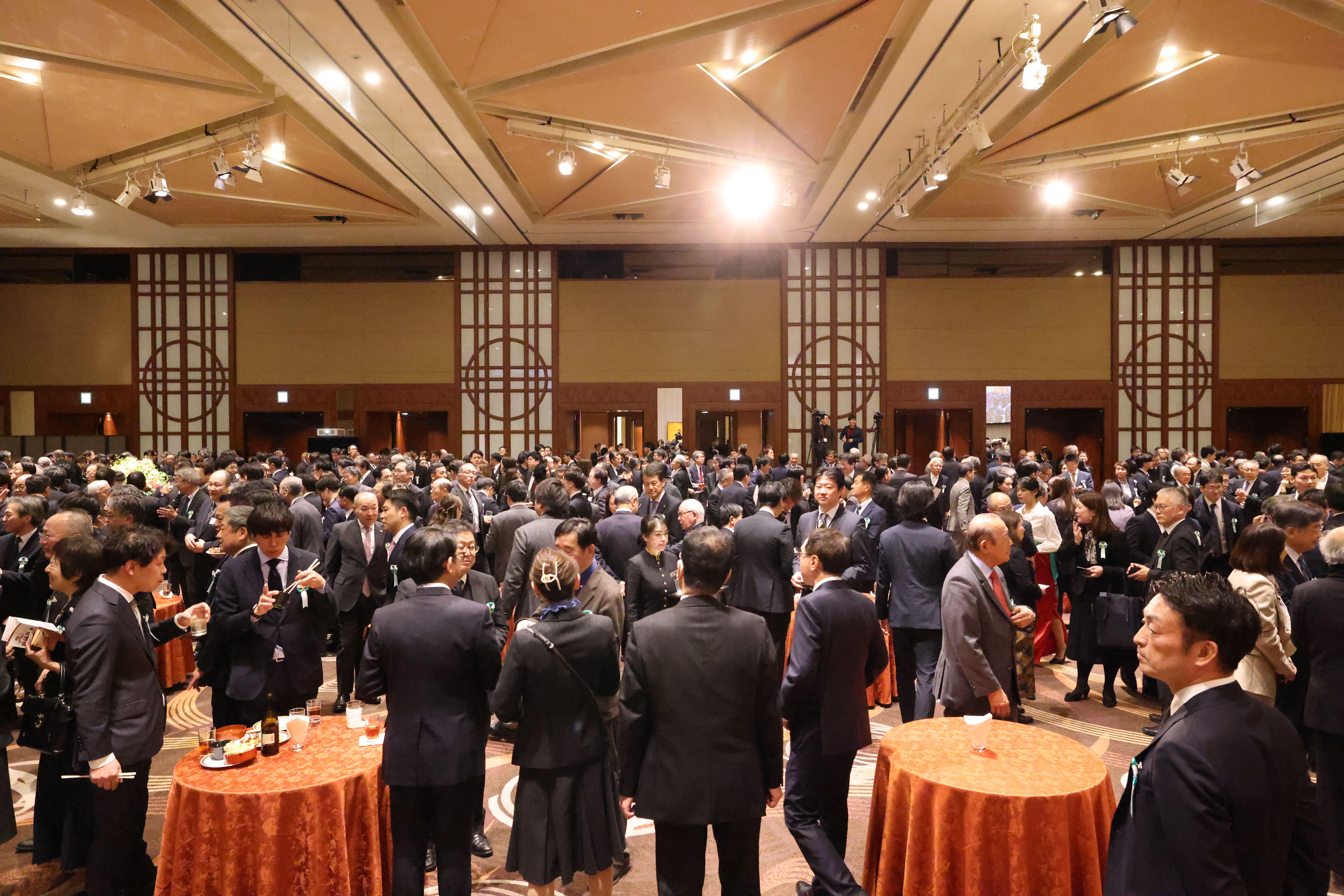 新年互礼会会場全景