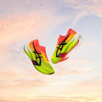 web_asicsshoes.jpg